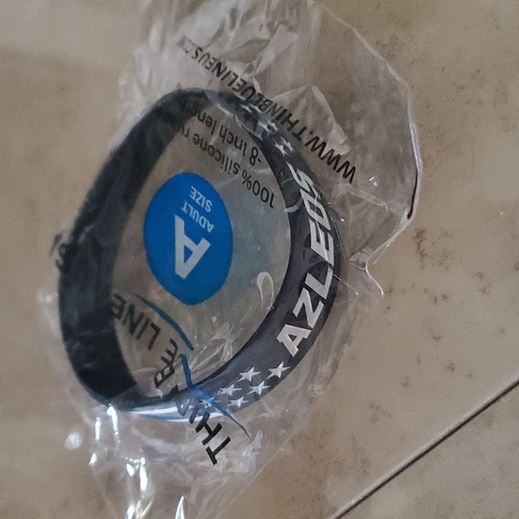 **SALE**Back the Blue Bracelet - Picture 2 of 2